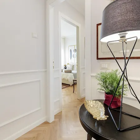 Apartment With Private Parking In Lucca Apartment *