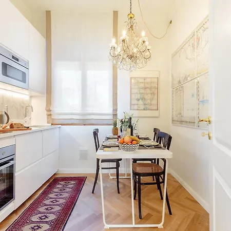 Apartment Apartment With Private Parking In Lucca