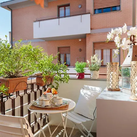 Apartment Apartment With Private Parking In Lucca Lucca