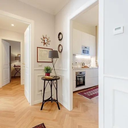 Apartment With Private Parking In Lucca Apartment *